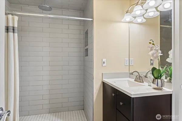 $385,000 | 1203 24th Ave Court, Unit F, Milton, WA 98354