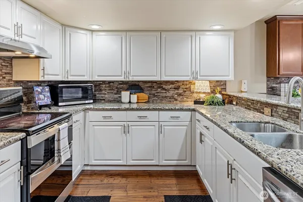 $385,000 | 1203 24th Ave Court, Unit F, Milton, WA 98354