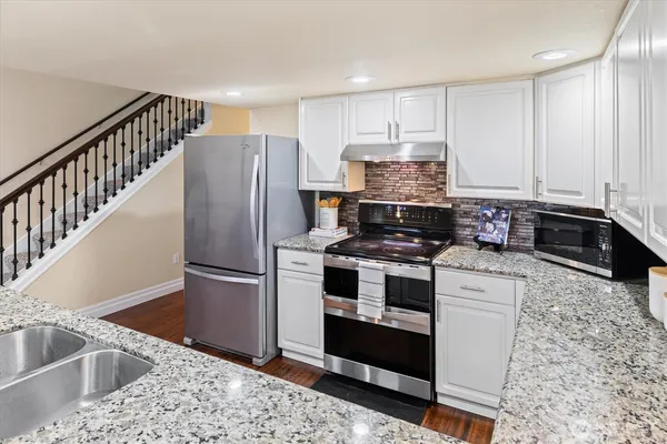 $385,000 | 1203 24th Ave Court, Unit F, Milton, WA 98354
