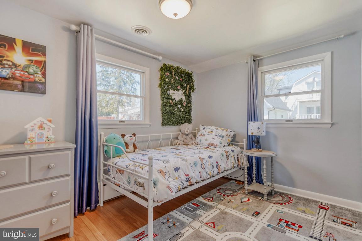 1715 Tacoma Road Edgewater, MD 21037 - Photo 16 of 31 Second Bedroom