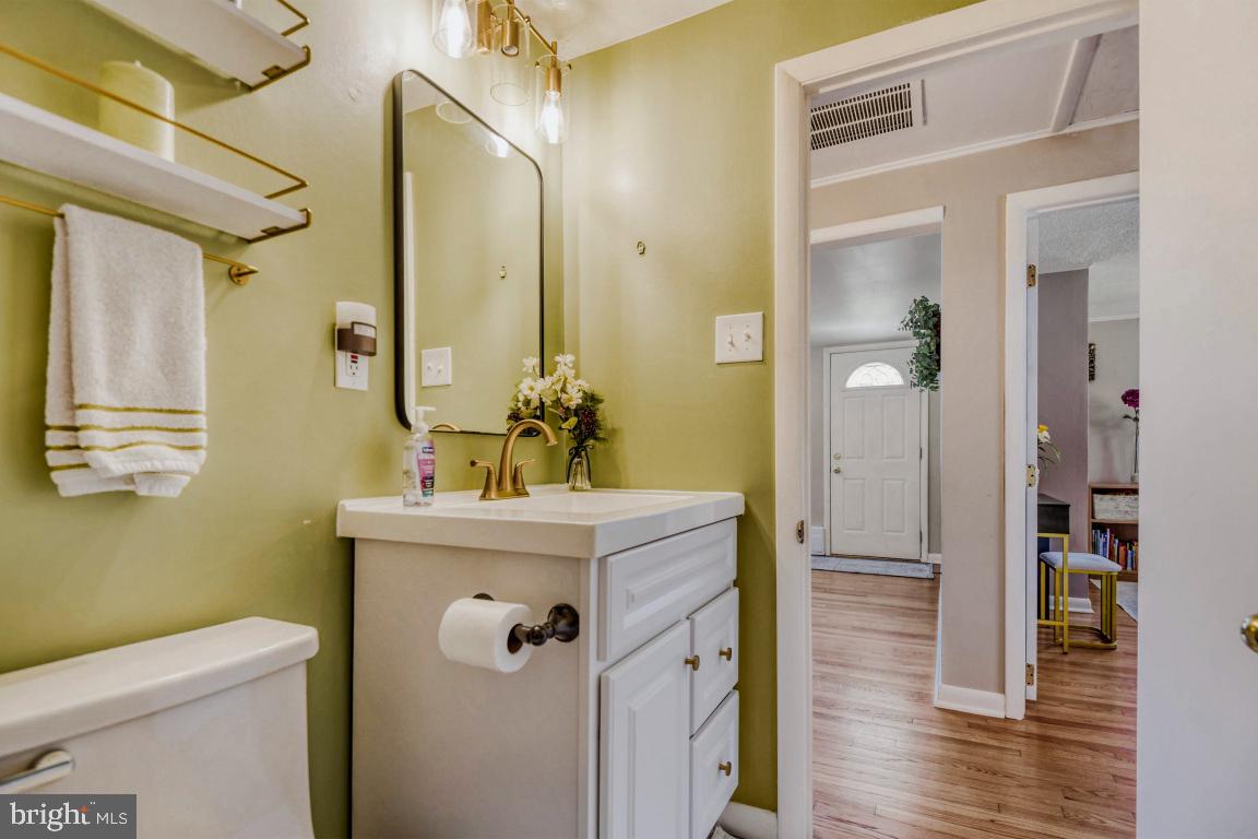 1715 Tacoma Road Edgewater, MD 21037 - Photo 18 of 31 Full Bath
