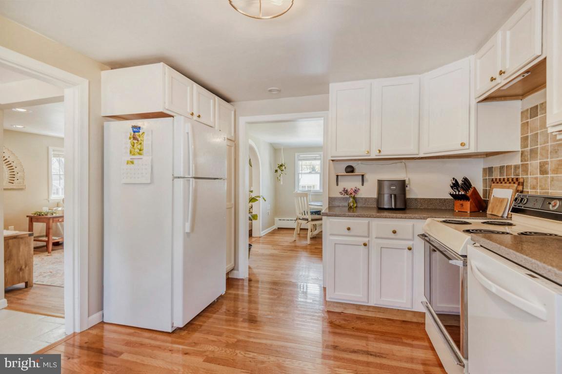 1715 Tacoma Road Edgewater, MD 21037 - Photo 8 of 31 Eat in Kitchen