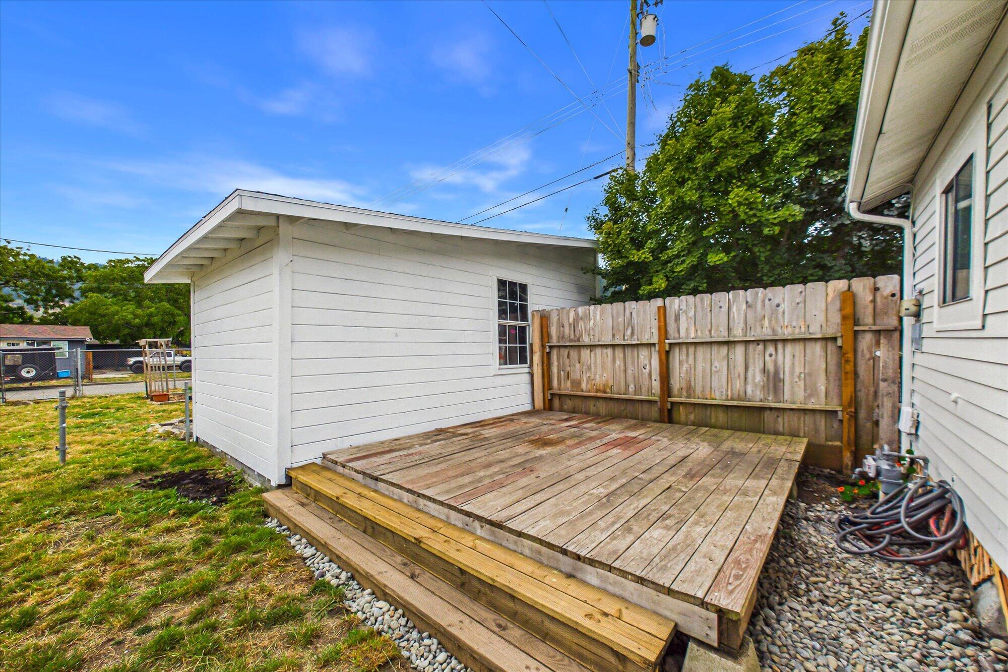 266 Berkeley Street Rio Dell, CA 95562 - Photo 25 of 35 Gallery Image 25