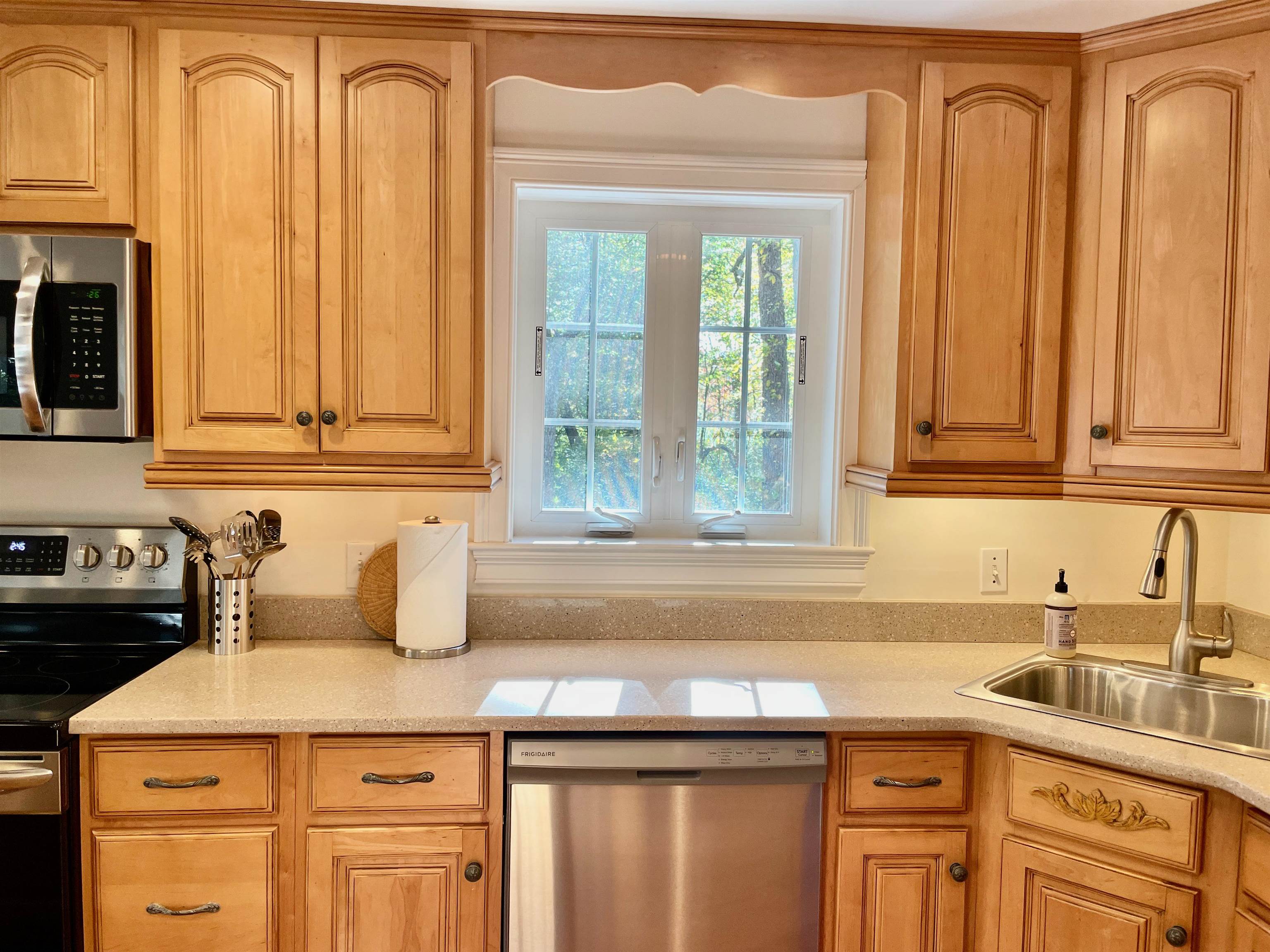 11 Richard Road Rye, NH 03870 - Photo 6 of 32