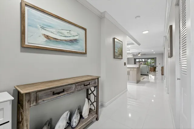 $319,995 | 8450 Casa Del Lago, Unit J, Boca Raton, FL 33433