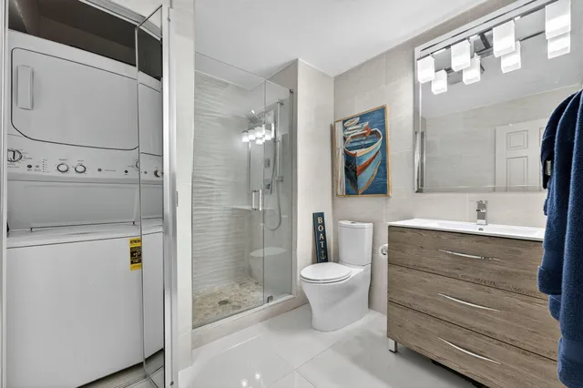 $319,995 | 8450 Casa Del Lago, Unit J, Boca Raton, FL 33433