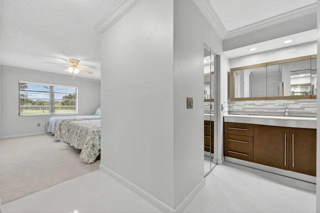 $319,995 | 8450 Casa Del Lago, Unit J, Boca Raton, FL 33433