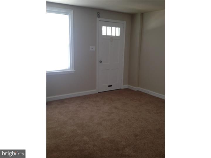 7105 Rutland Street Philadelphia, PA 19149 - Photo 12 of 25 Living Room