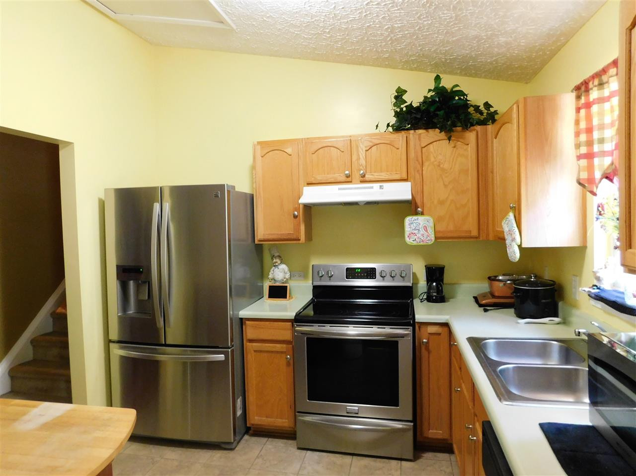 5844 Brambleton Avenue Raleigh, NC 27610 - Photo 13 of 24 Kitchen