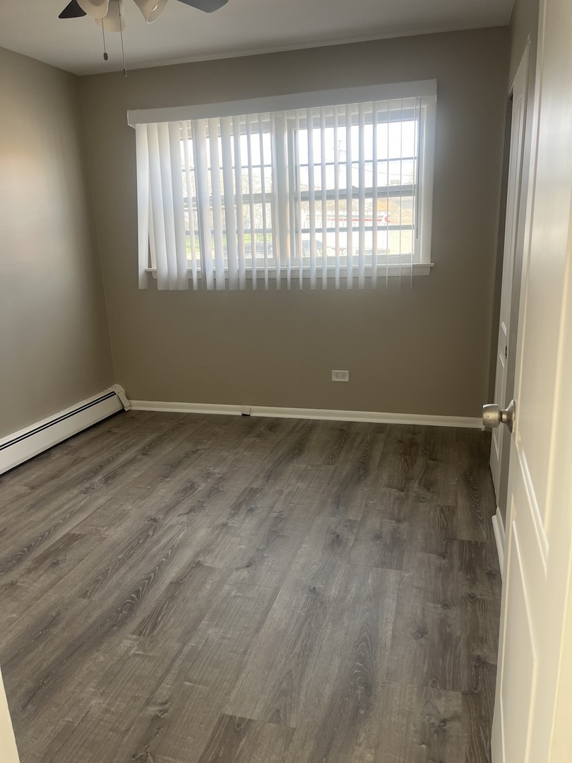 7831 Roberts Road, Unit 4 Bridgeview, IL 60455 - Photo 7 of 9