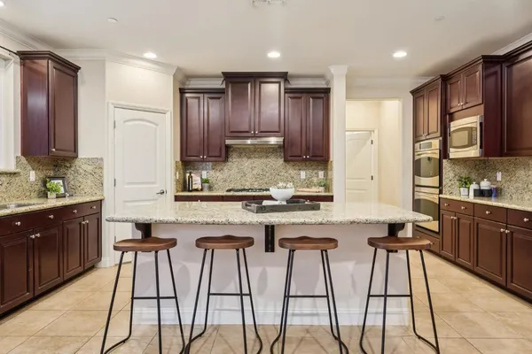 $1,175,000 | 5079 Arlington Way, El Dorado Hills, CA 95762