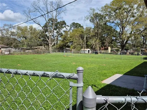 $145,000 | 422 Greenfield Drive, Alexandria, LA 71302