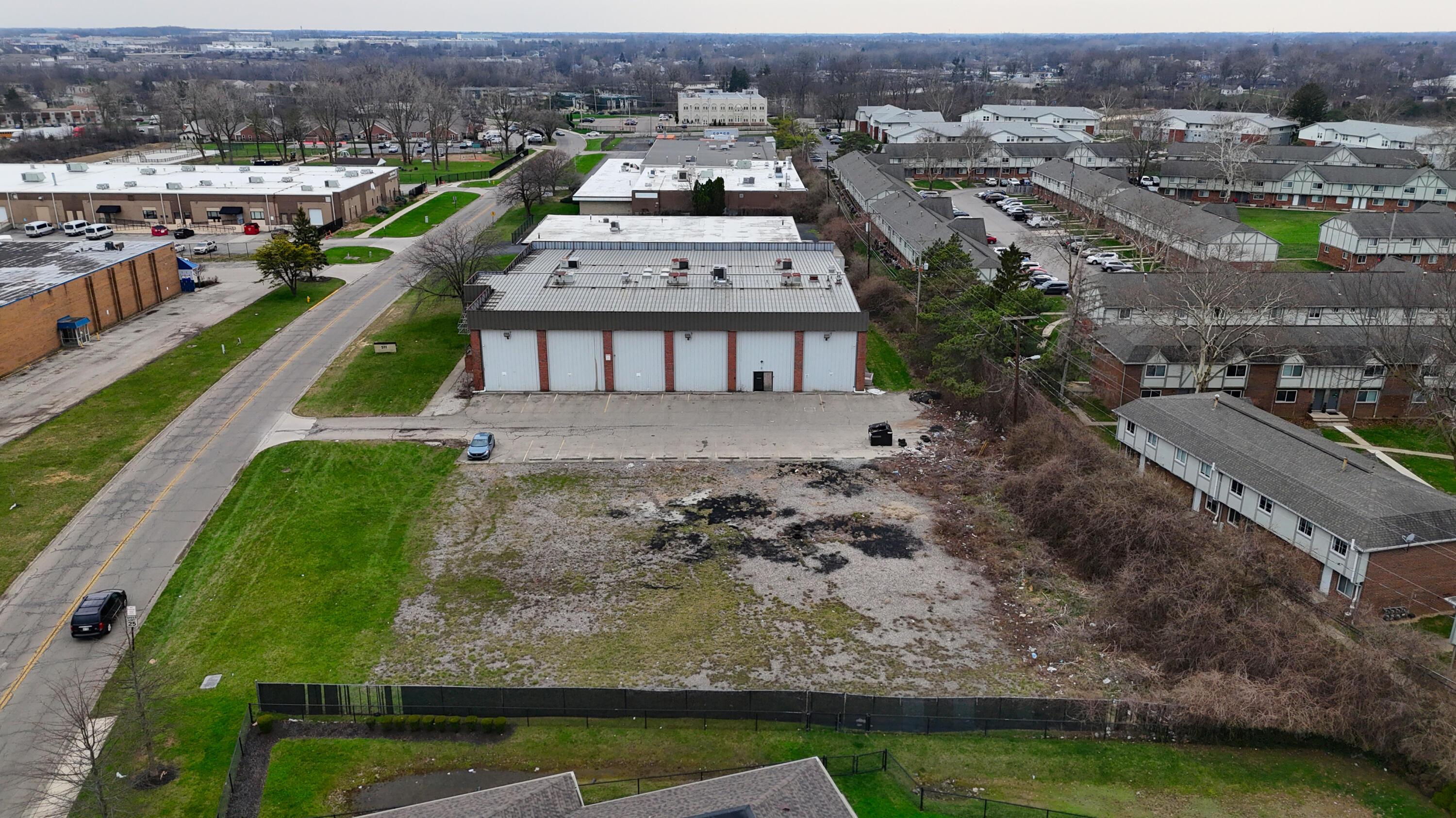511 Industrial Mile Road Columbus, OH 43228 - Photo 12 of 35 8