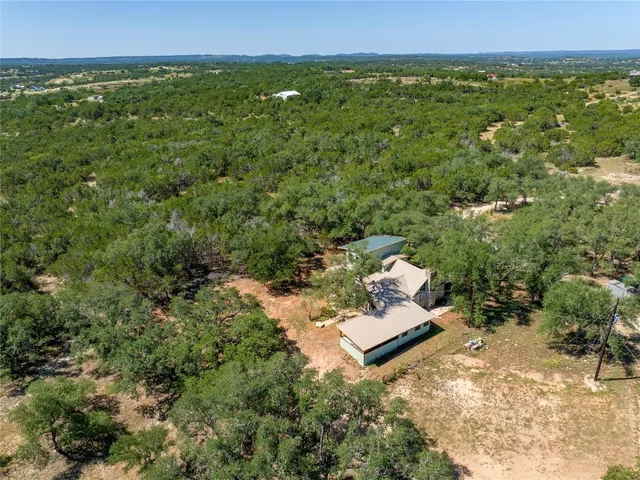 $2,750 | 1217 Lost Oak Trail, Johnson City, TX 78636