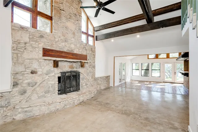 a view of a entryway