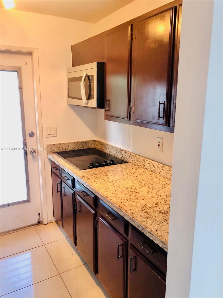 1025 Southeast 15th Street, Unit 9D Fort Lauderdale, FL 33316 - Photo 13 of 18