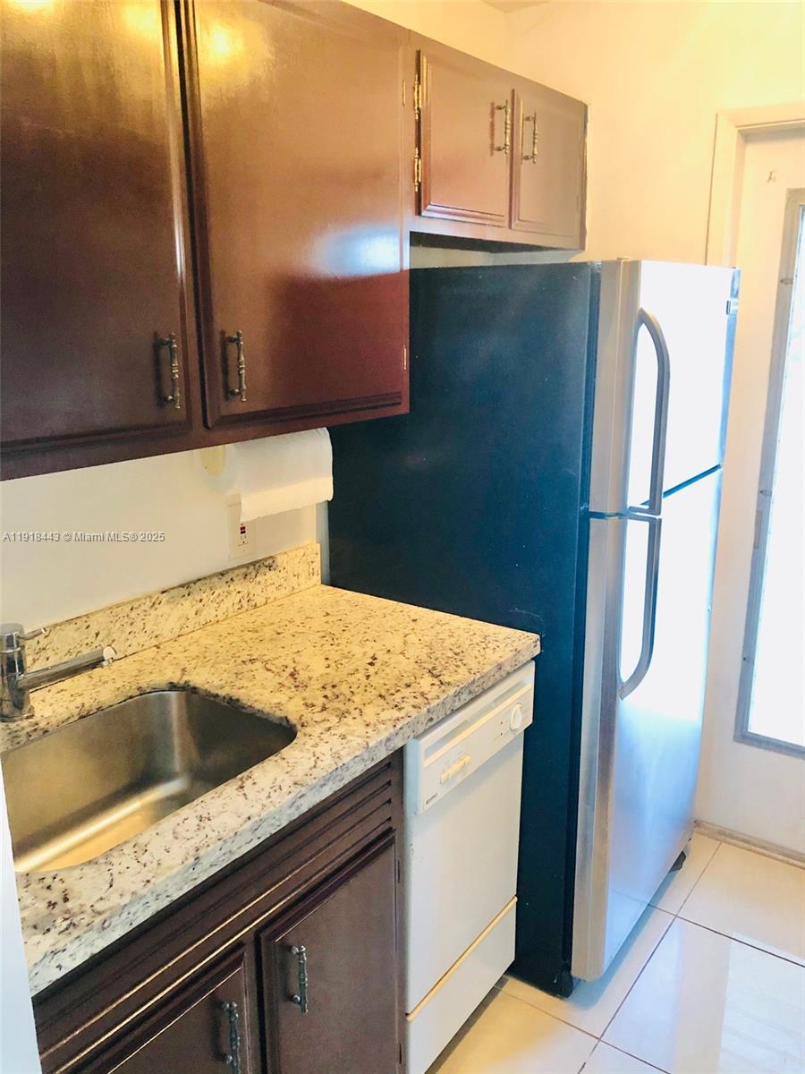 1025 Southeast 15th Street, Unit 9D Fort Lauderdale, FL 33316 - Photo 15 of 18