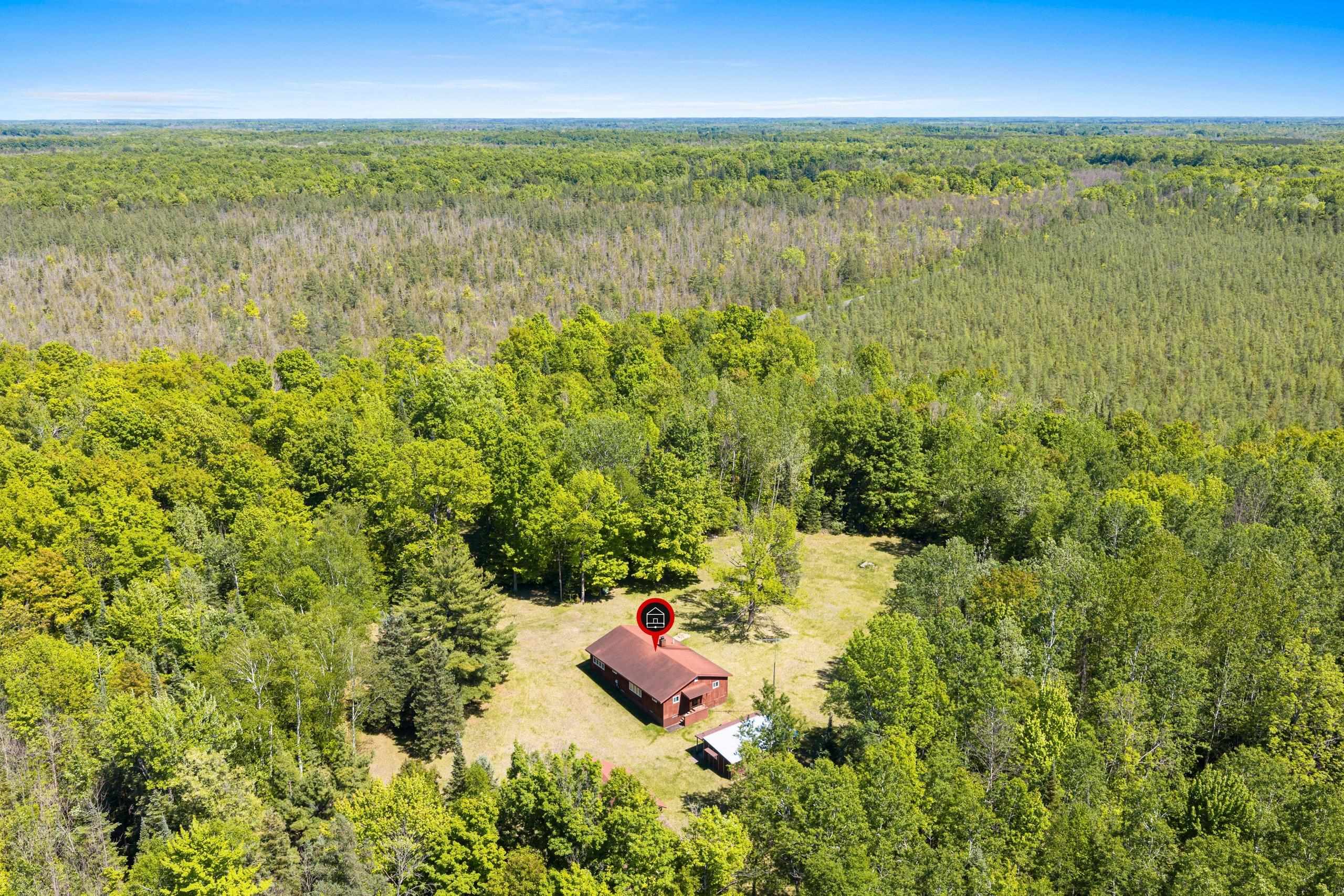 W4945 South Right Of Way Road Crivitz, WI 54114 - Photo 20 of 65