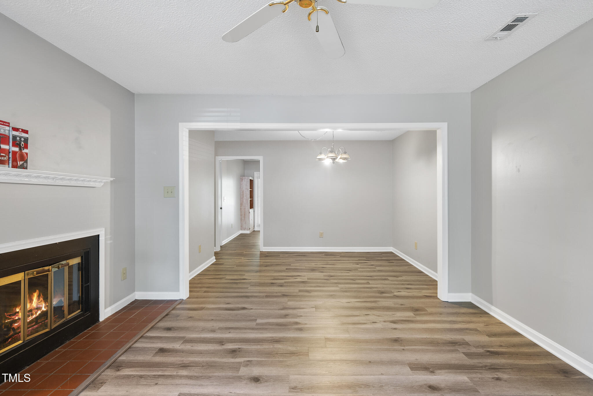 7926 Brown Bark Place Raleigh, NC 27615 - Photo 4 of 22 DSC07054
