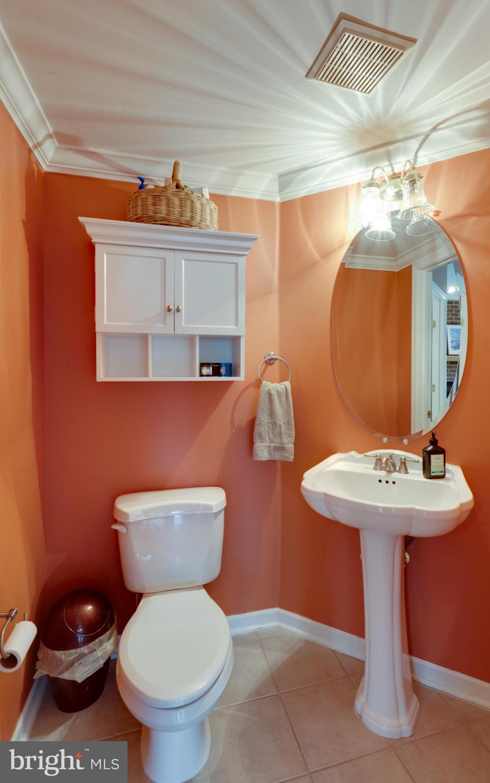 502 Roland Street Southwest Vienna, VA 22180 - Photo 12 of 30 Bath
