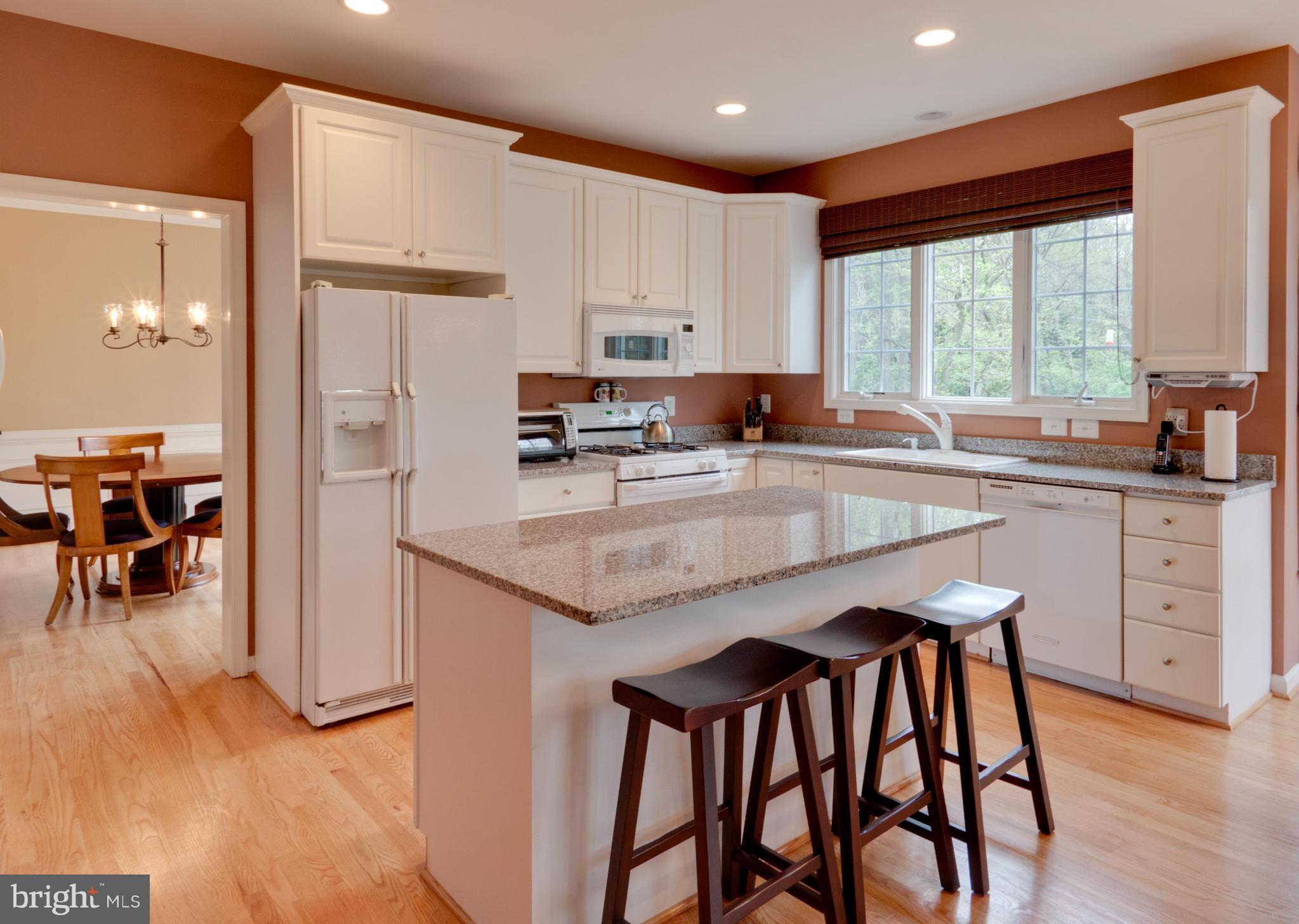 502 Roland Street Southwest Vienna, VA 22180 - Photo 5 of 30 Kitchen