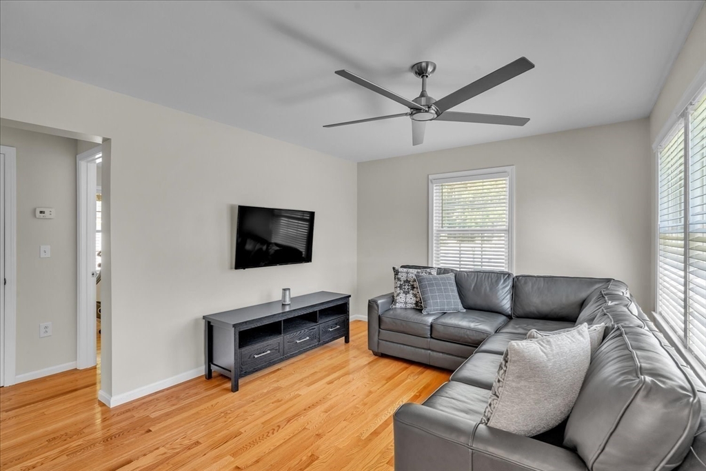 619 Federal Furnace Road Plymouth, MA 02360 - Photo 12 of 37 Gallery Image 12
