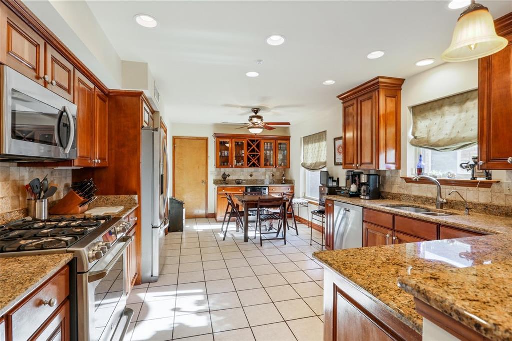 9512 Alhambra Court River Ridge, LA 70123 - Photo 4 of 15