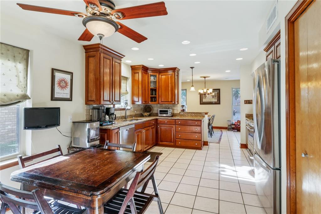 9512 Alhambra Court River Ridge, LA 70123 - Photo 5 of 15