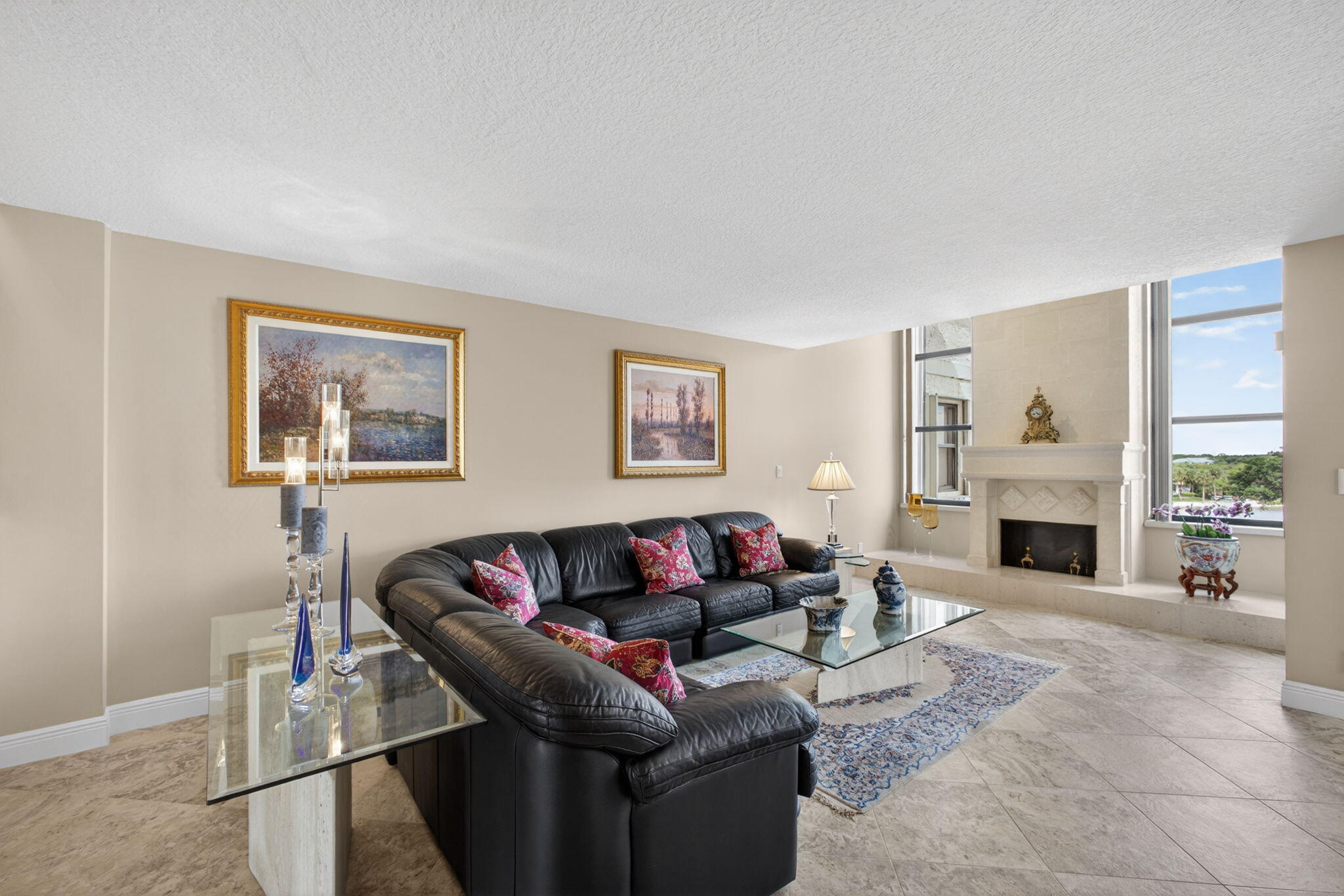 364 Golfview Road, Unit 506 North Palm Beach, FL 33408 - Photo 20 of 68 Living Room with wood burning fireplace