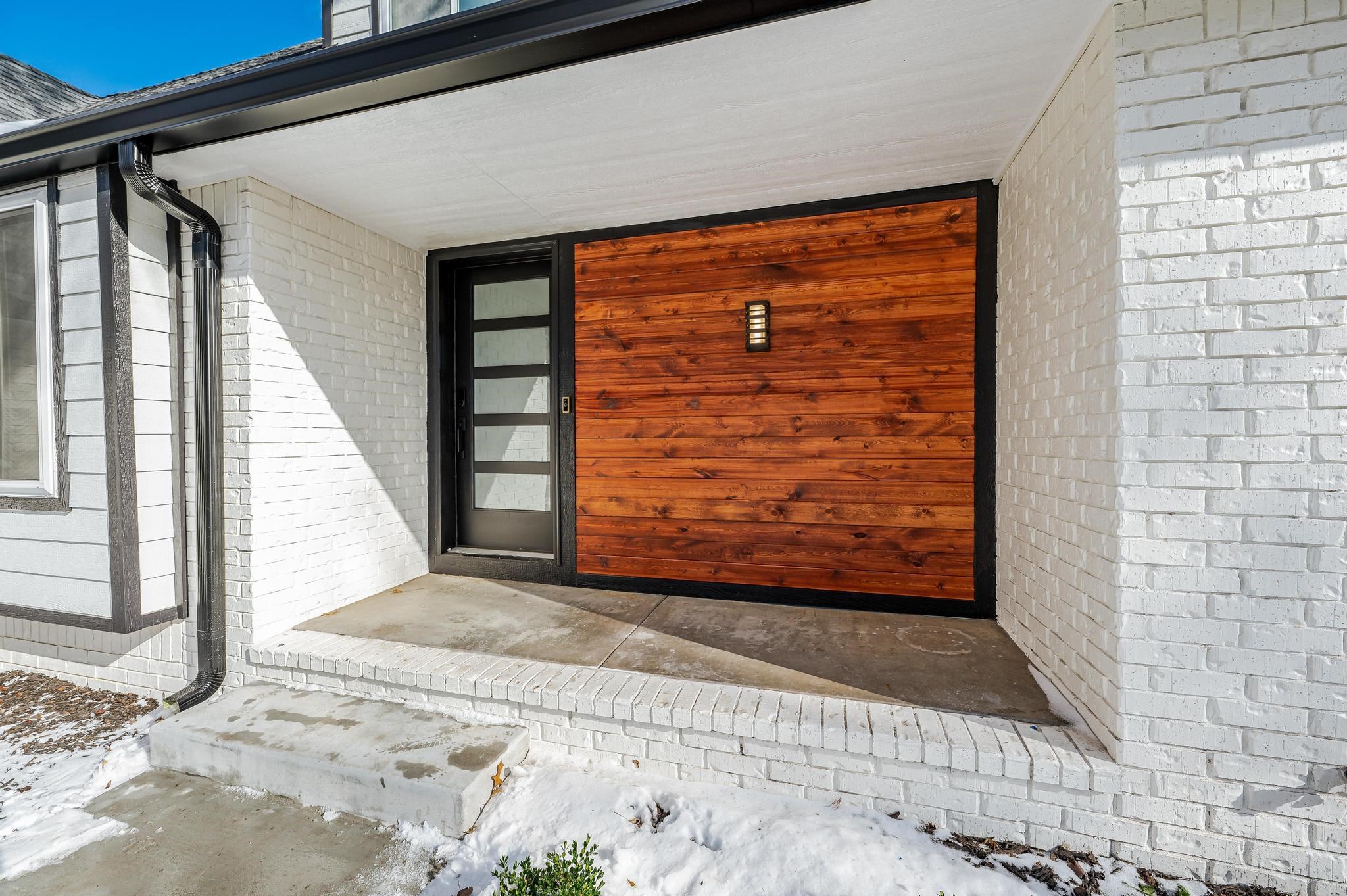 1312 North Covington Circle Wichita, KS 67212 - Photo 2 of 36