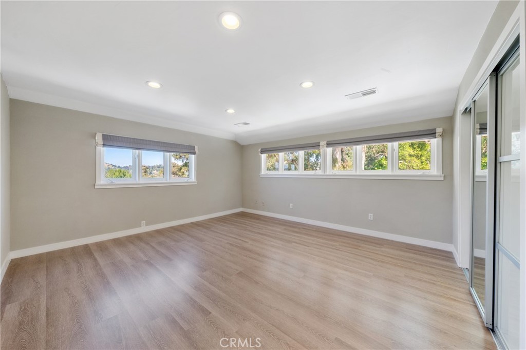 9653 Oak Pass Road Beverly Hills, CA 90210 - Photo 23 of 42