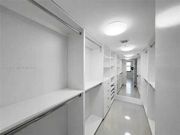 $4,400 | 2333 Brickell Avenue, Unit 1407, Miami, FL 33129