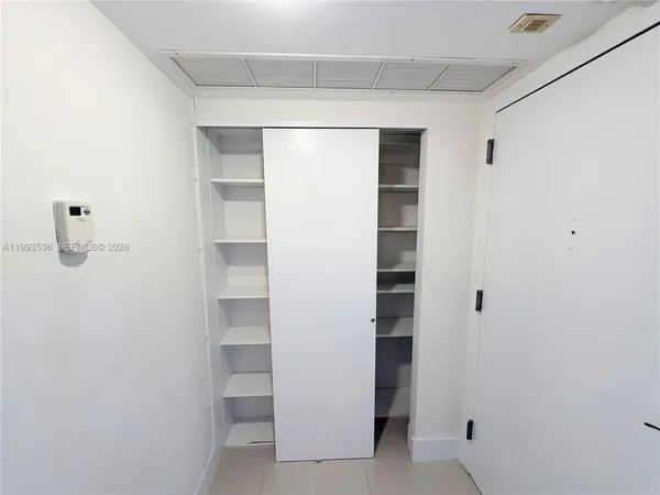 $4,400 | 2333 Brickell Avenue, Unit 1407, Miami, FL 33129
