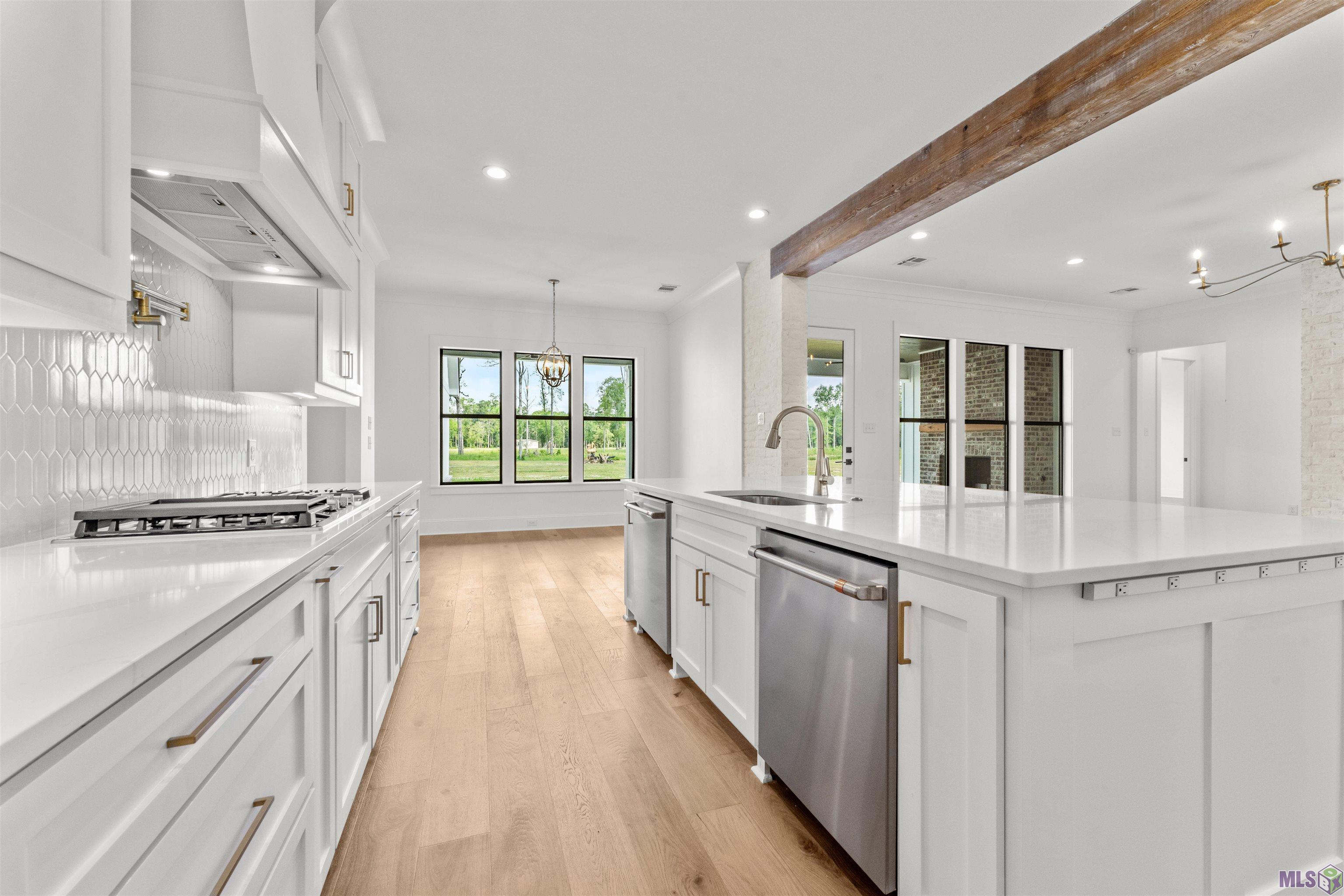 9053 Hillon Hood Road Denham Springs, LA 70726 - Photo 11 of 51