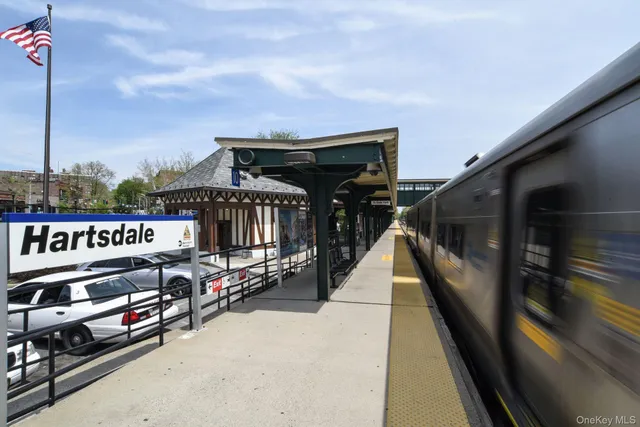 $345,000 | 400 High Point Drive, Unit 408, Hartsdale, NY 10530