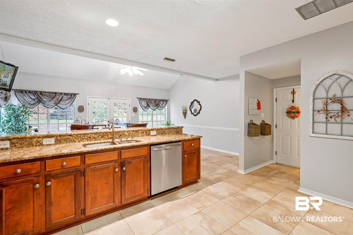 629 Ridgewood Drive Daphne, AL 36526 - Photo 11 of 36