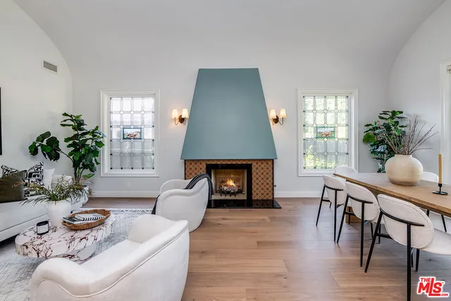 $3,095,000 | 4359 Clybourn Avenue, Toluca Lake, CA 91602