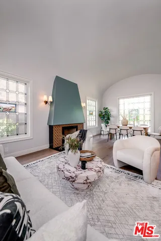 $3,095,000 | 4359 Clybourn Avenue, Toluca Lake, CA 91602