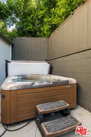 $3,095,000 | 4359 Clybourn Avenue, Toluca Lake, CA 91602