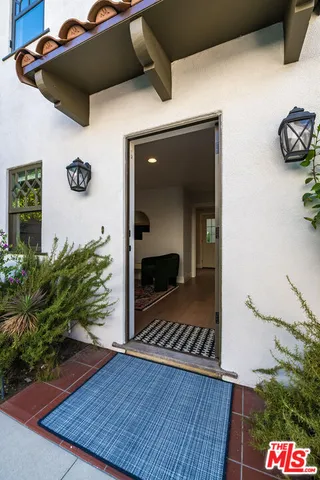 $3,095,000 | 4359 Clybourn Avenue, Toluca Lake, CA 91602