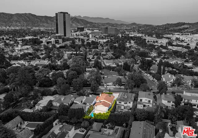 $3,095,000 | 4359 Clybourn Avenue, Toluca Lake, CA 91602