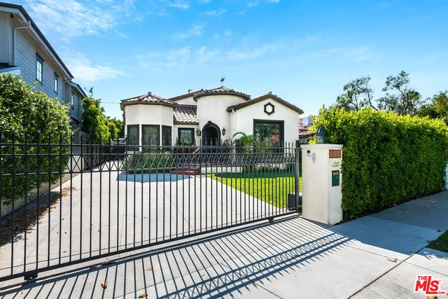 $3,095,000 | 4359 Clybourn Avenue, Toluca Lake, CA 91602