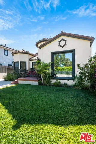 $3,095,000 | 4359 Clybourn Avenue, Toluca Lake, CA 91602