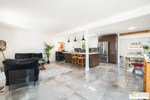 $840,000 | 2405 East Francis Drive, Palm Springs, CA 92262