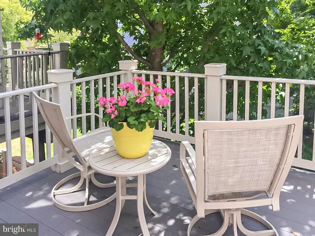 $1,125,000 | 1916 Logan Manor Drive, Reston, VA 20190