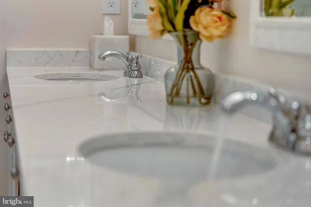 $1,125,000 | 1916 Logan Manor Drive, Reston, VA 20190