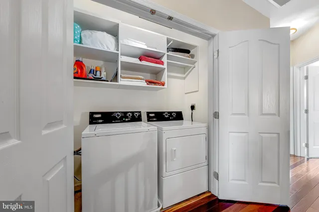 $1,125,000 | 1916 Logan Manor Drive, Reston, VA 20190