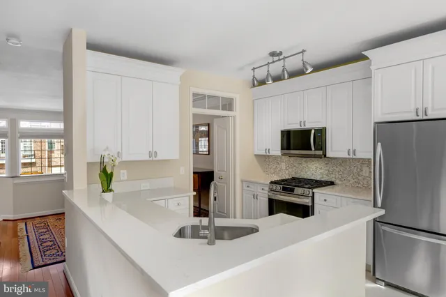 $1,125,000 | 1916 Logan Manor Drive, Reston, VA 20190