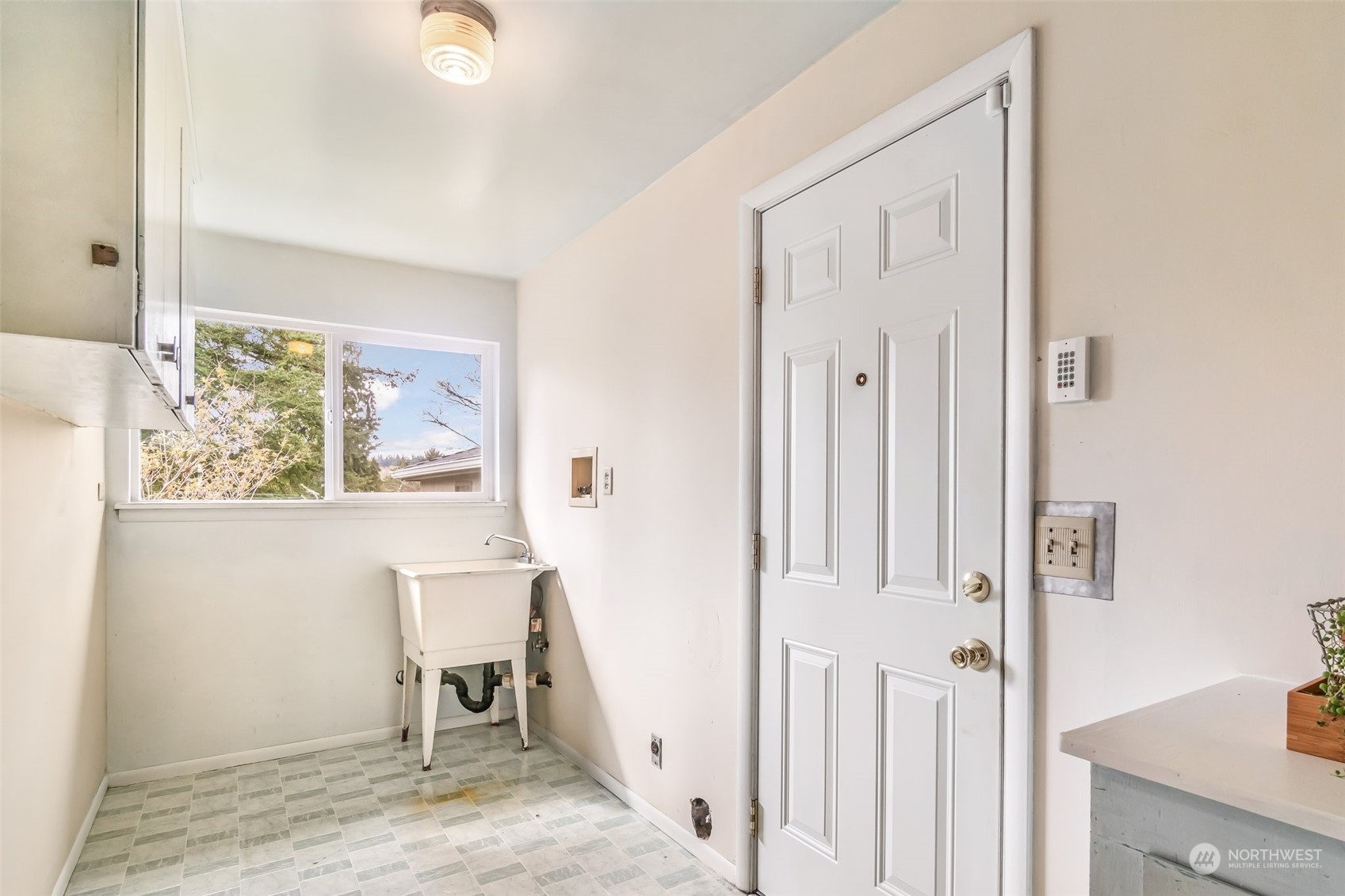 24324 7th Avenue West Bothell, WA 98021 - Photo 24 of 40 a view of a hallway with interior of the house