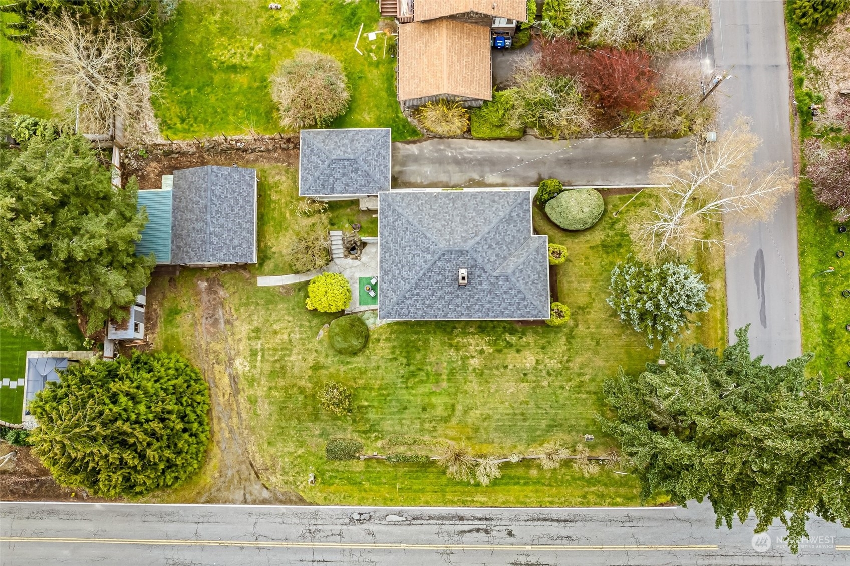 24324 7th Avenue West Bothell, WA 98021 - Photo 38 of 40 view of outdoor space with seating area